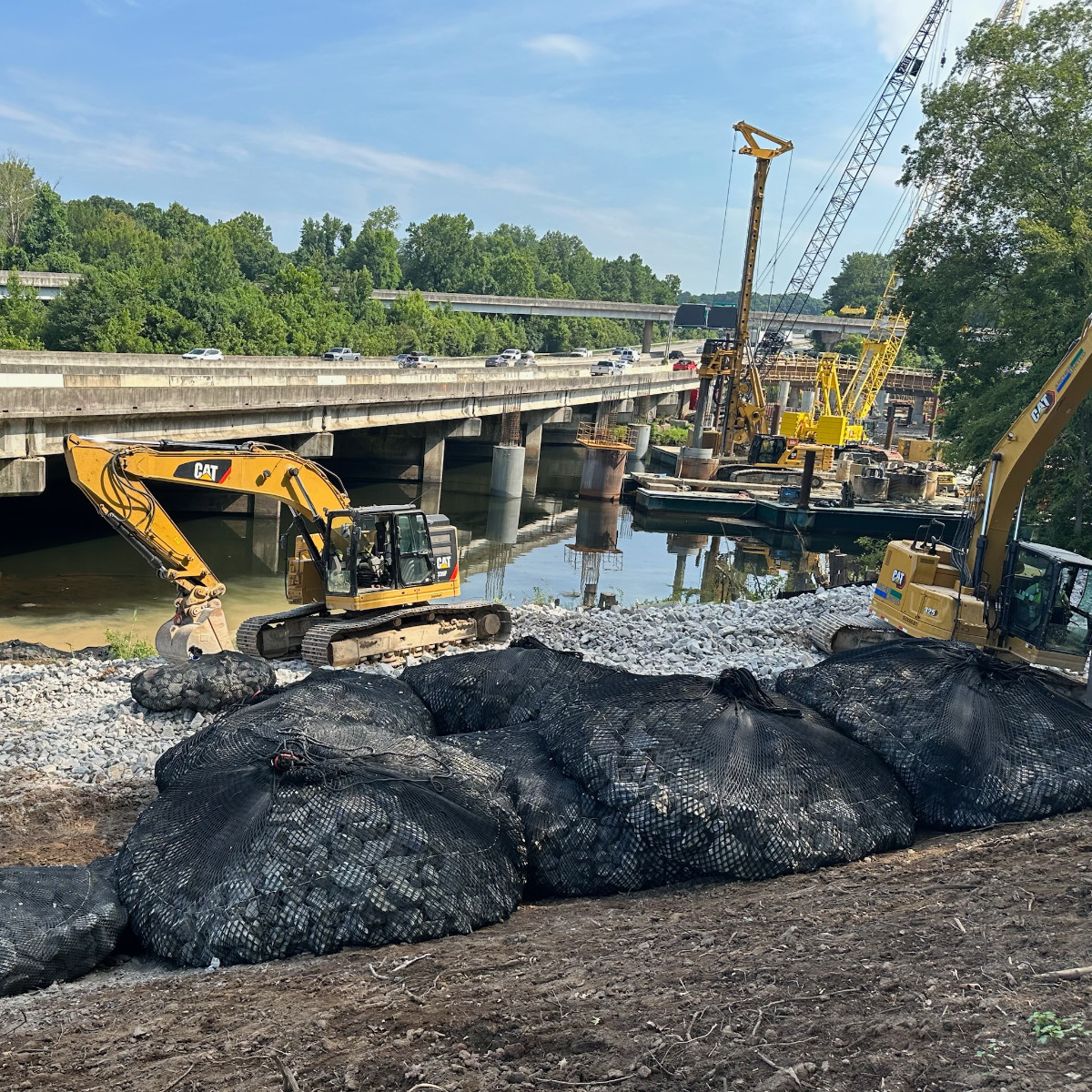 Aqua Rock Bag zaščita pred izpiranjem okoli nosilnih stebrov mostov in drugih struktur